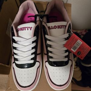 NWT in Box Sanrio Hello Kitty Black, White, and Pink s 10 Sneakers